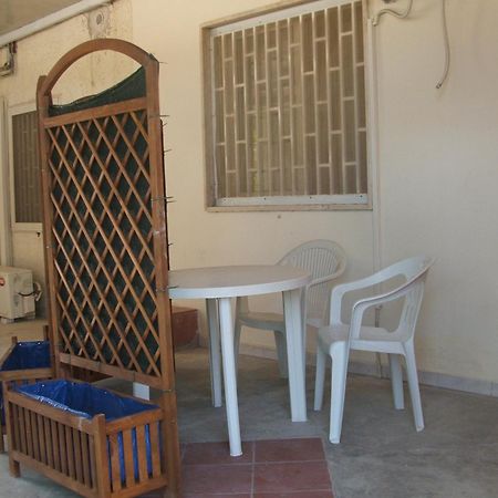 Residence Cuba Alloggi Per Turismo Fontane Bianche Exteriér fotografie