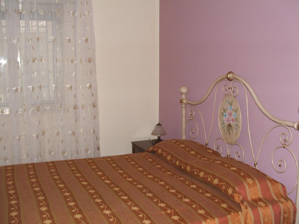 Residence Cuba Alloggi Per Turismo Fontane Bianche Exteriér fotografie