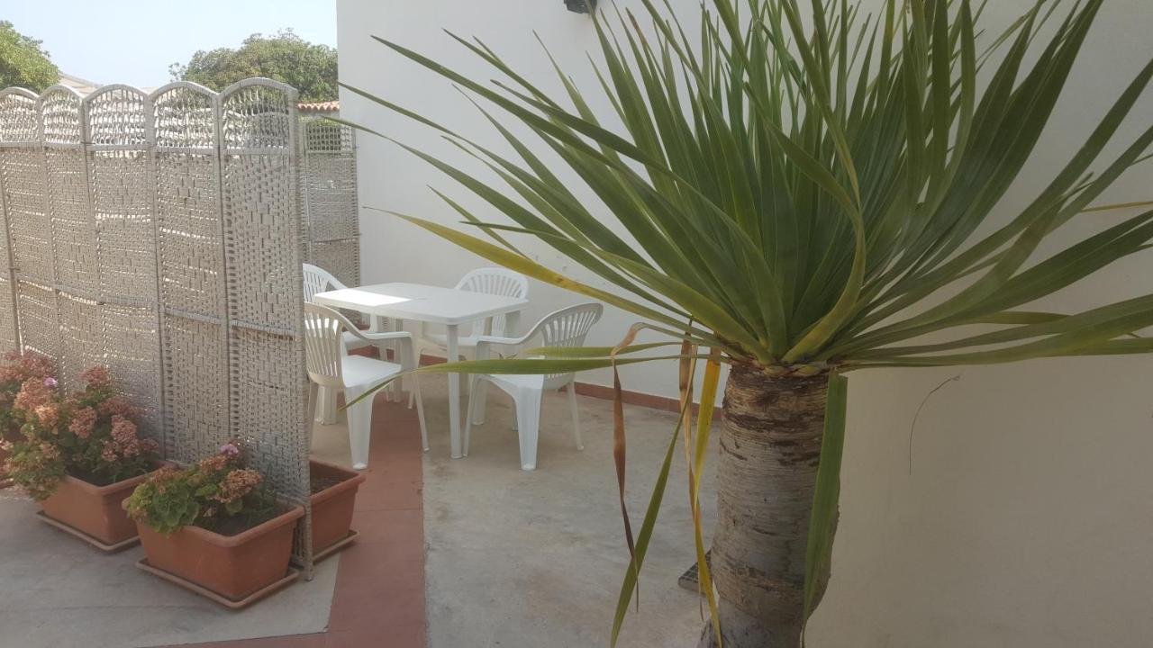 Residence Cuba Alloggi Per Turismo Fontane Bianche Exteriér fotografie