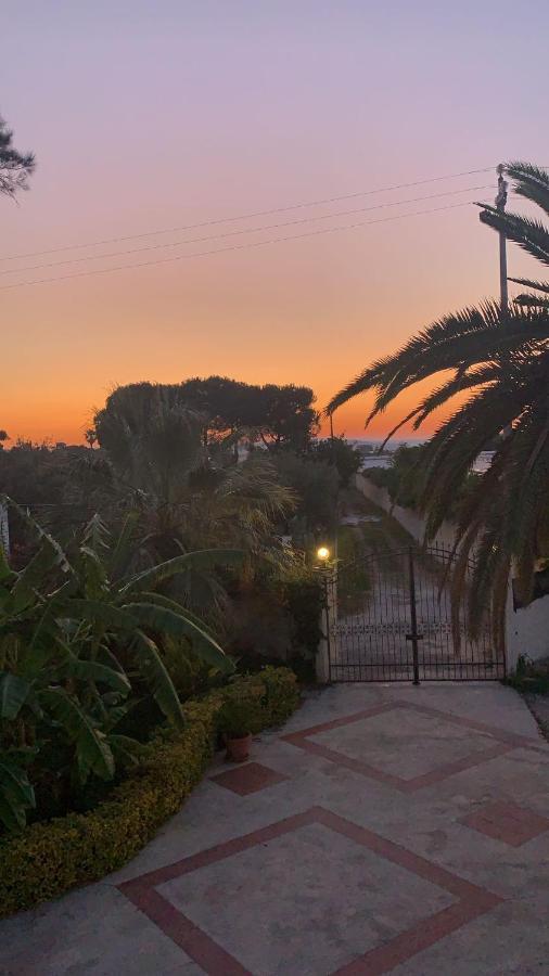 Residence Cuba Alloggi Per Turismo Fontane Bianche Exteriér fotografie
