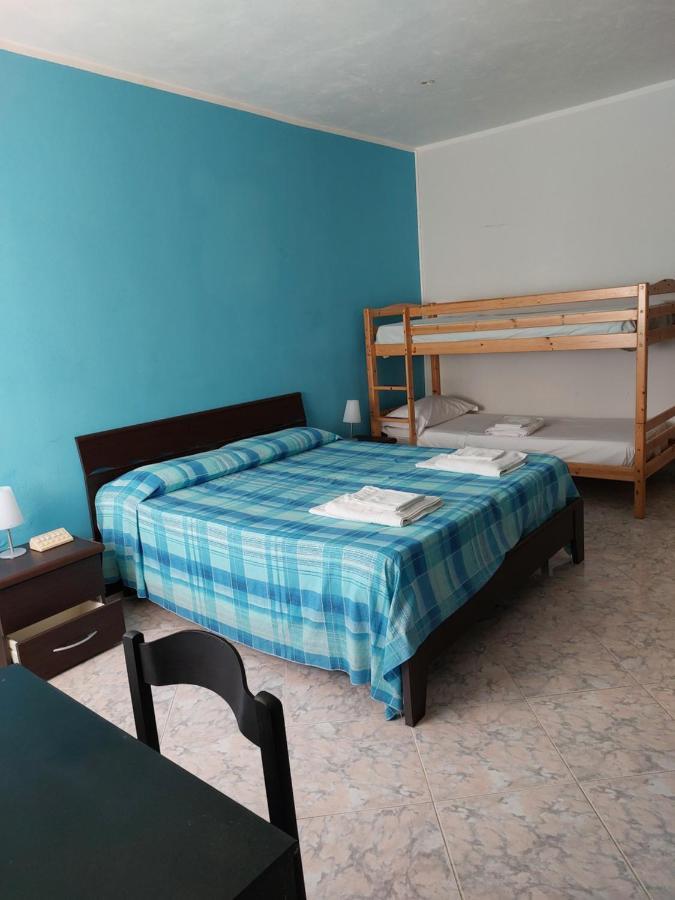 Residence Cuba Alloggi Per Turismo Fontane Bianche Exteriér fotografie