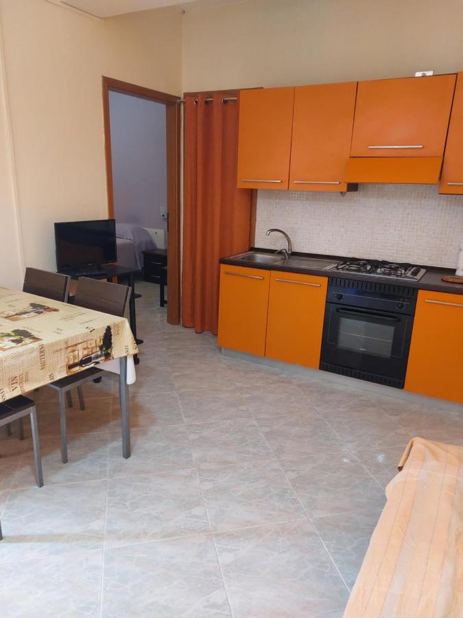 Residence Cuba Alloggi Per Turismo Fontane Bianche Exteriér fotografie